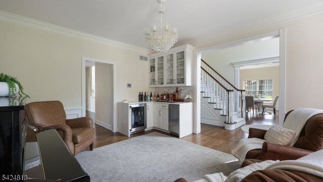 5 Longford Ct, Warren Twp., NJ 07059