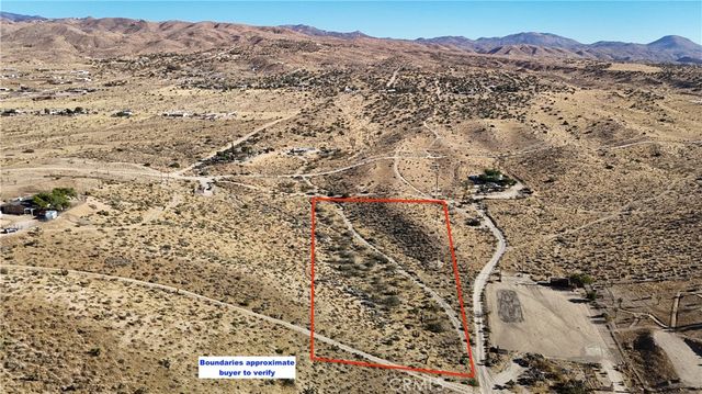 750 Ocotillo Way, Apple Valley, CA 92308