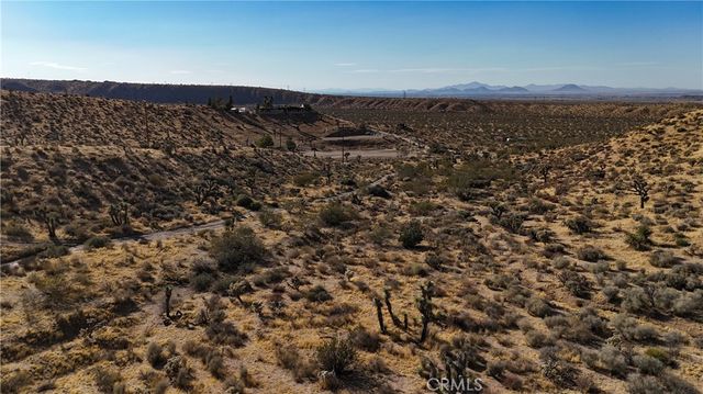 750 Ocotillo Way, Apple Valley, CA 92308