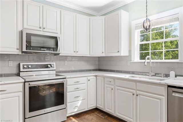 105 Honeyridge Court, Lewisville, NC 27023