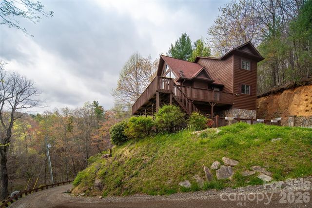6006 Waterfalls Road, Lenoir, NC 28645