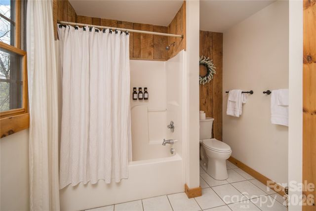 6006 Waterfalls Road, Lenoir, NC 28645