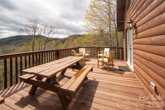 6006 Waterfalls Road, Lenoir, NC 28645