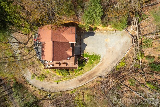 6006 Waterfalls Road, Lenoir, NC 28645