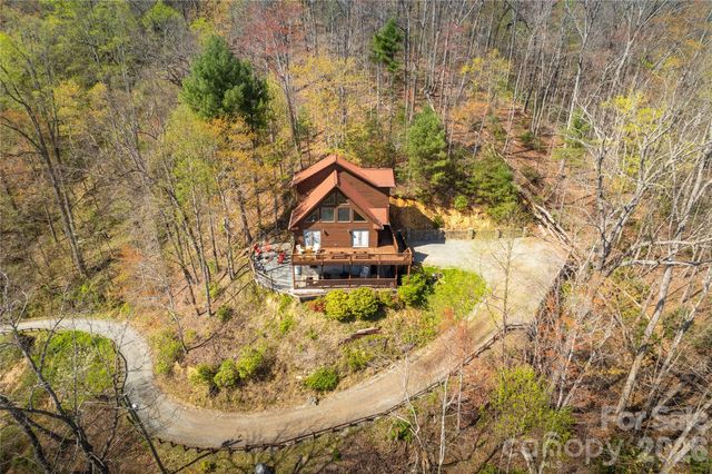 6006 Waterfalls Road, Lenoir, NC 28645