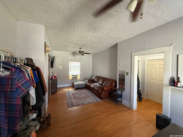 11865 Briggs, Atascosa, TX 78002