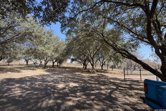 11865 Briggs, Atascosa, TX 78002