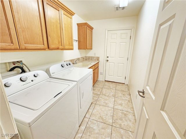 1229 Bourbon Street, Pahrump, NV 89048