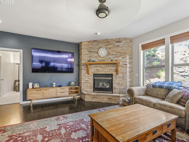 14402 Se DONATELLO Loop, Happy Valley, OR 97086