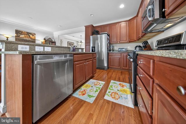 43572 HERITAGE GAP TER, Chantilly, VA 20152