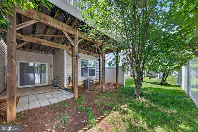 43572 HERITAGE GAP TER, Chantilly, VA 20152