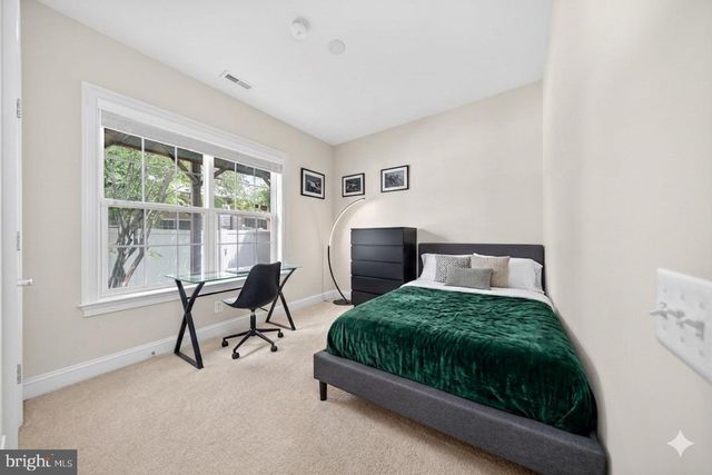 43572 HERITAGE GAP TER, Chantilly, VA 20152
