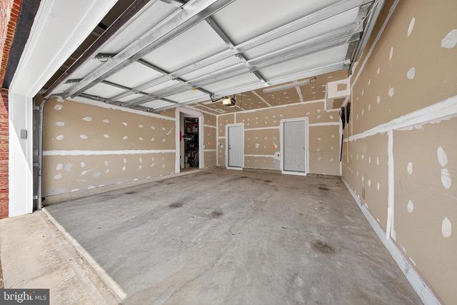 43572 HERITAGE GAP TER, Chantilly, VA 20152