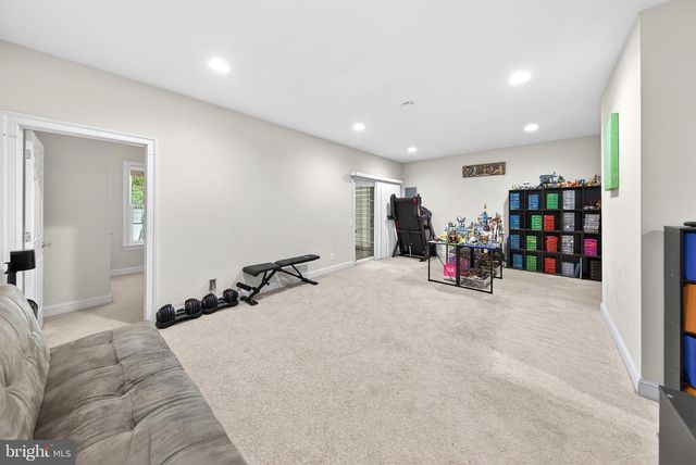 43572 HERITAGE GAP TER, Chantilly, VA 20152