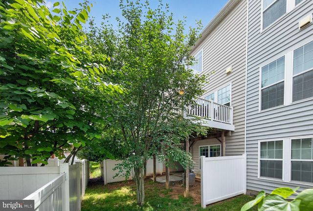 43572 HERITAGE GAP TER, Chantilly, VA 20152