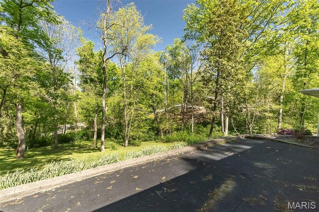 4200 Wincliff Drive, St Charles, MO 63304