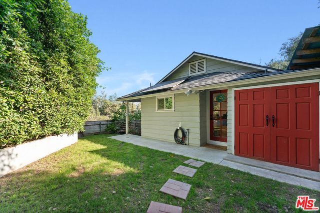 5810 Burwood Avenue, Los Angeles, CA 90042
