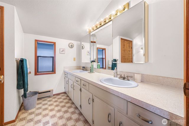 4877 Maple Lane, Ferndale, WA 98248