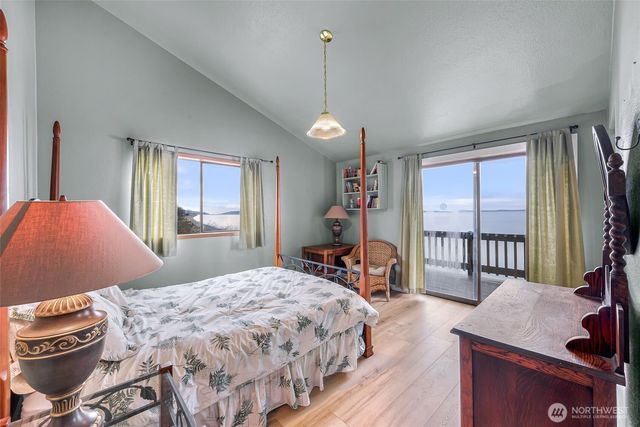 4877 Maple Lane, Ferndale, WA 98248