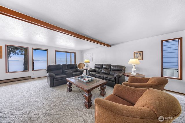 4877 Maple Lane, Ferndale, WA 98248