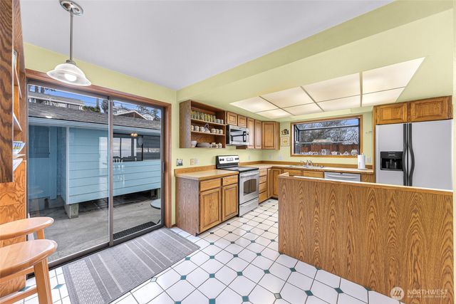 4877 Maple Lane, Ferndale, WA 98248