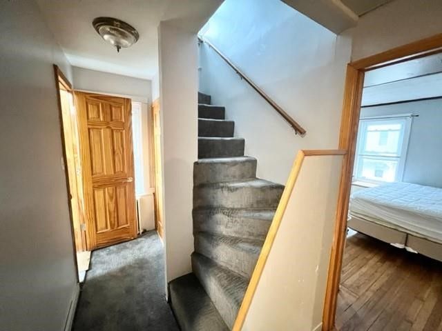 10 Hammond Street B, Newport, RI 02840