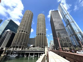 300 N State Street 5225, Chicago, IL 60654