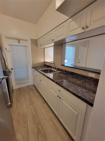 835 Lenox Ave 102, Miami Beach, FL 33139