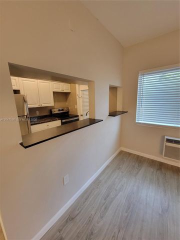 835 Lenox Ave 102, Miami Beach, FL 33139