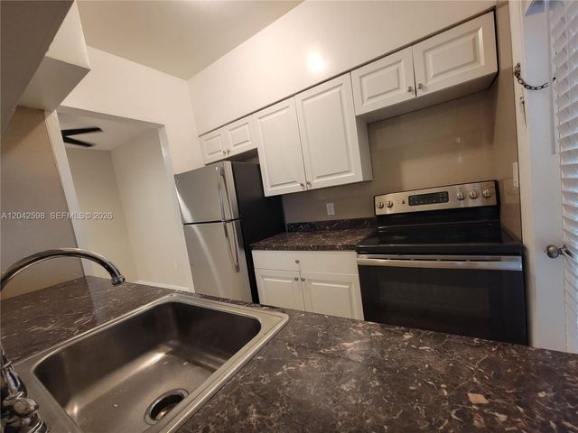 835 Lenox Ave 102, Miami Beach, FL 33139