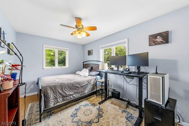 10 Briarwood Dr, Franklin Twp., NJ 08873