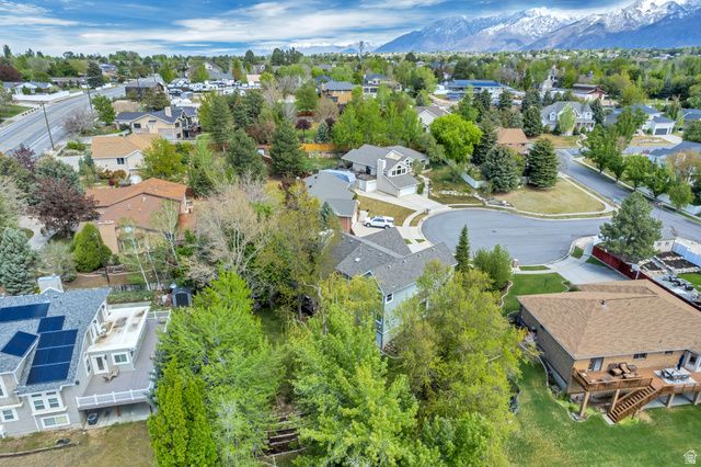 1730 E COLCHESTER CT, Sandy, UT 84092