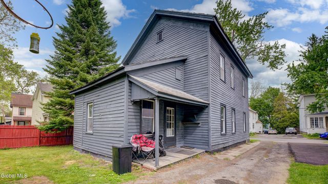 10 Gilbert Street, Johnstown, NY 12095