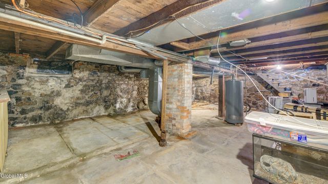 10 Gilbert Street, Johnstown, NY 12095