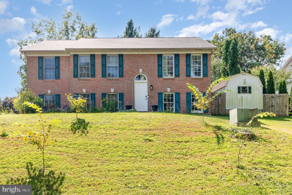 100 HILLDALE RD, Marysville, PA 17053