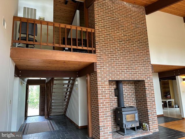 6022 MUNSON HILL RD, Falls Church, VA 22041