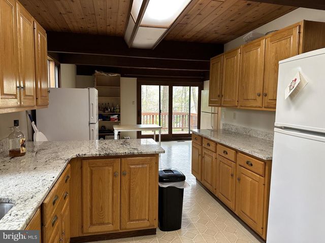 6022 MUNSON HILL RD, Falls Church, VA 22041