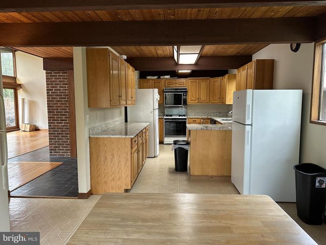 6022 MUNSON HILL RD, Falls Church, VA 22041
