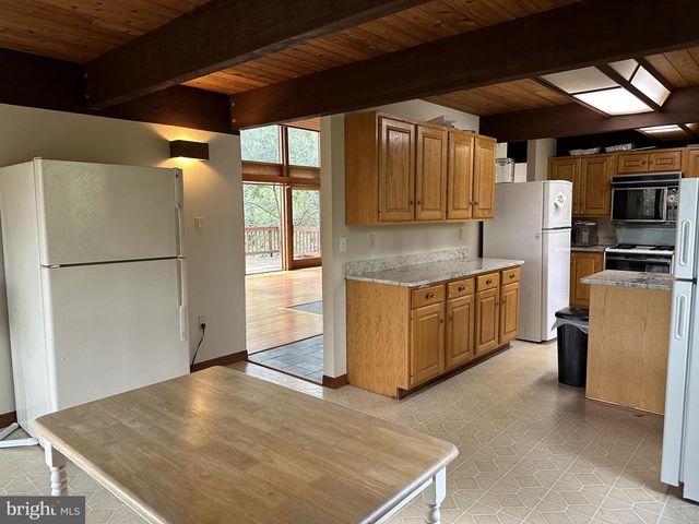 6022 MUNSON HILL RD, Falls Church, VA 22041