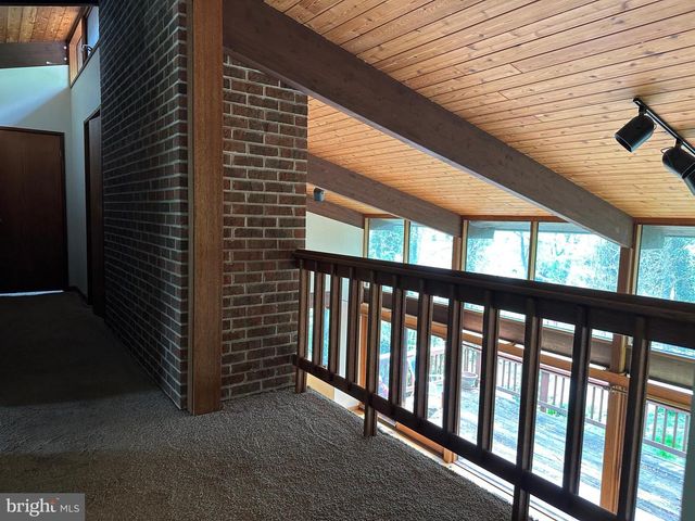 6022 MUNSON HILL RD, Falls Church, VA 22041