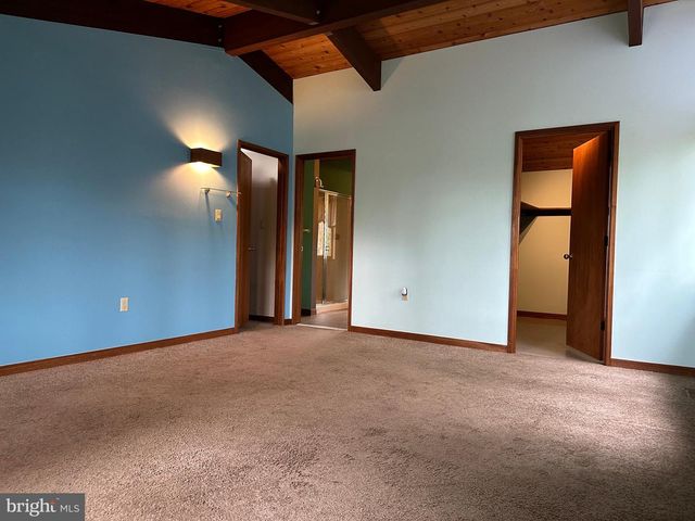 6022 MUNSON HILL RD, Falls Church, VA 22041