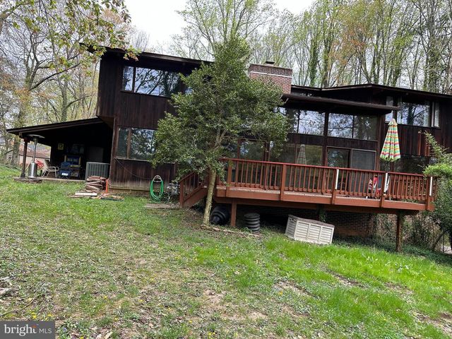 6022 MUNSON HILL RD, Falls Church, VA 22041