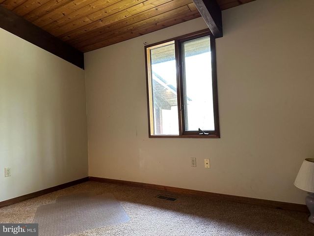 6022 MUNSON HILL RD, Falls Church, VA 22041