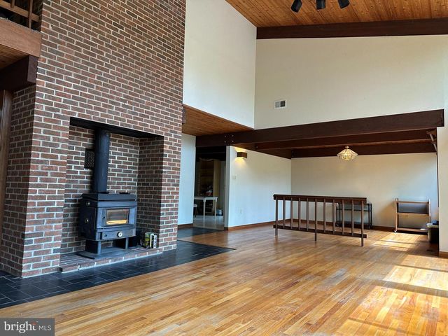 6022 MUNSON HILL RD, Falls Church, VA 22041