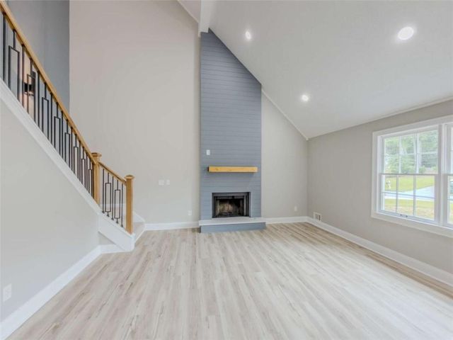 1992 Red Rose Lane, Loganville, GA 30052