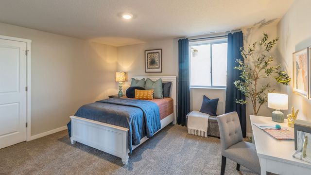 2928 Plum Drive, Norwalk, IA 50211