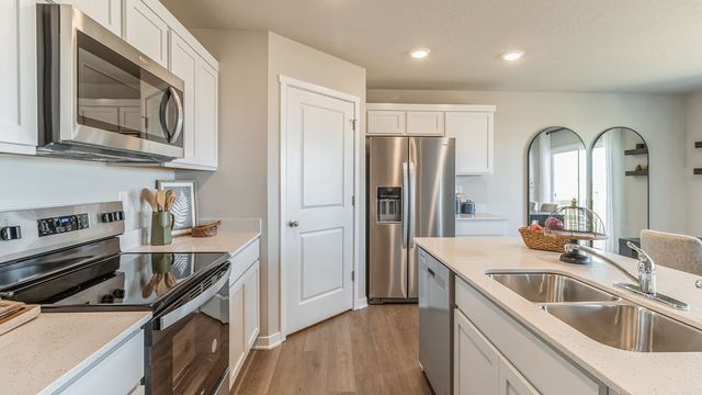 2928 Plum Drive, Norwalk, IA 50211