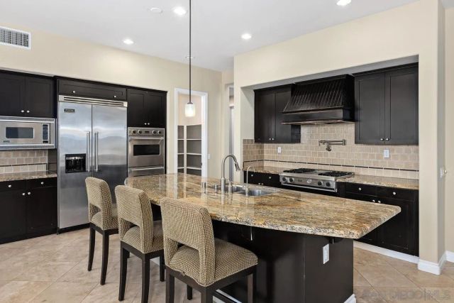 1833 Corte Galeana, Chula Vista, CA 91914