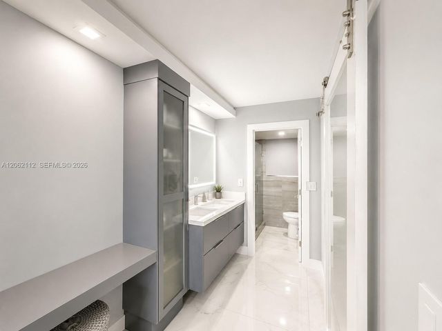 1420 Brickell Bay Drive 702E, Miami, FL 33131