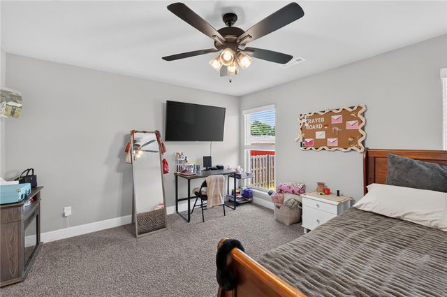 304 Manfield Avenue, Pea Ridge, AR 72751